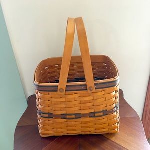 Longaberger Collectors Club Basket